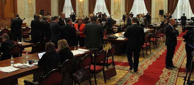 De specificat că CNI a inițiat mai multe controale asupra averilor înalților demnitari, odată cu investirea noului Guvern.