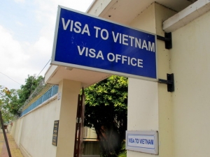 La 14 martie Ministerul Afacerilor Externe din Vietnam a lansat un sistem electronic de eliberare a vizelor, acum străinii pot aplica pentru a obţine viza vietnameză prin intermediul Internetului.