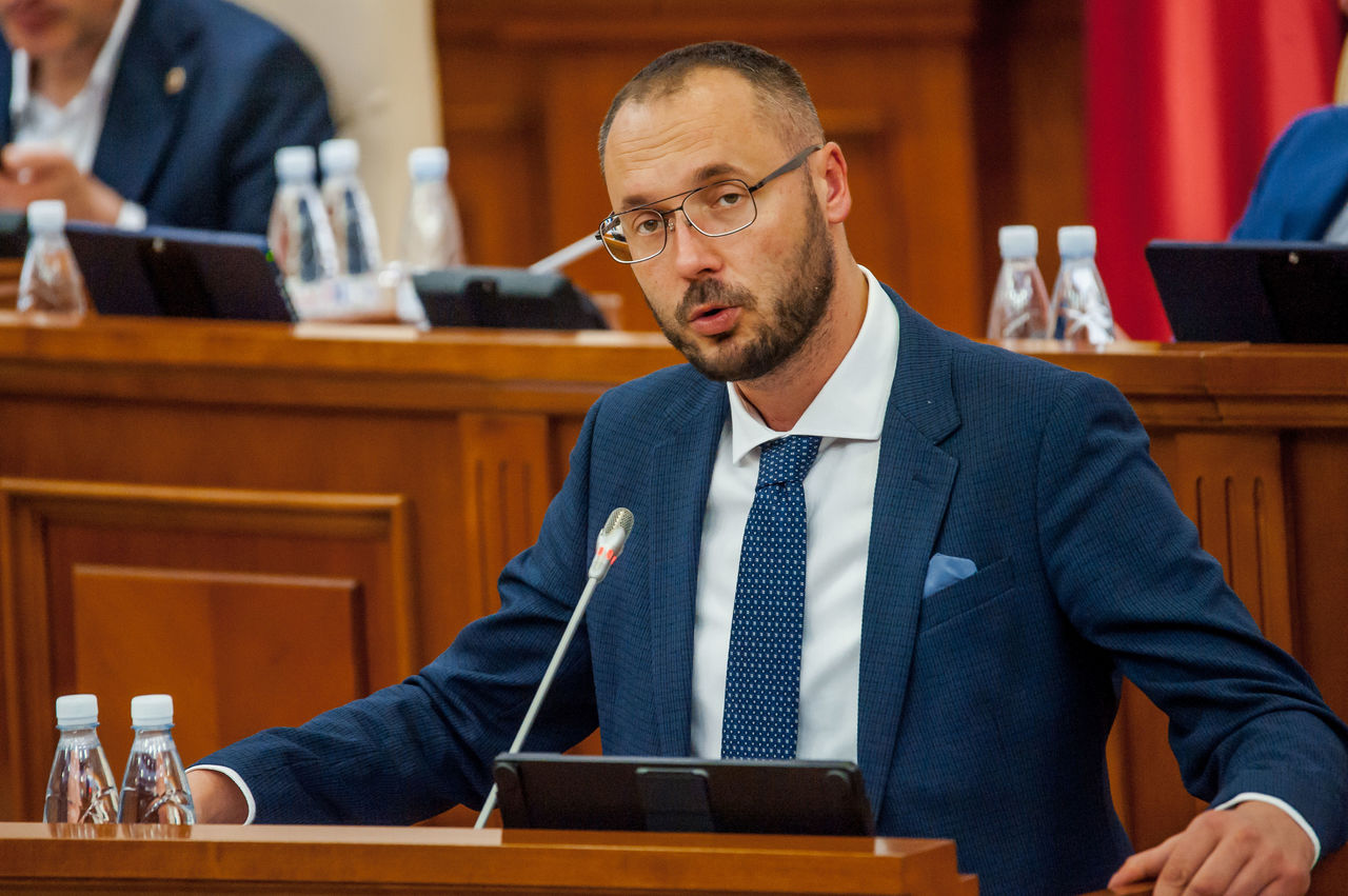 Депутат от PAS Серджиу Литвиненко.