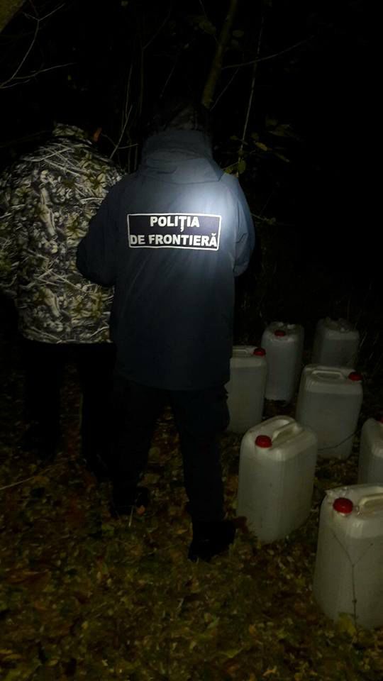Încerca să transmită 200 litri de alcool. Moldoveanul, prins