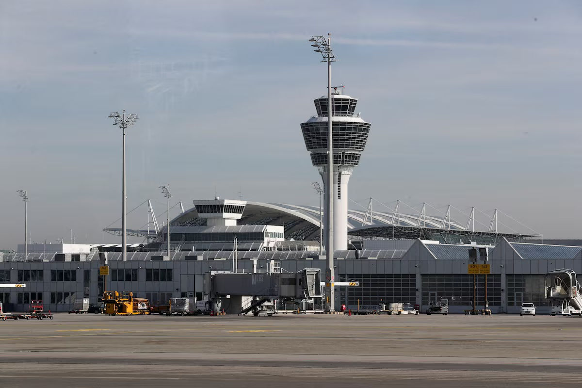 Aproximativ 20 de zboruri, anulate pe Aeroportul din Munchen din cauza unor drone.