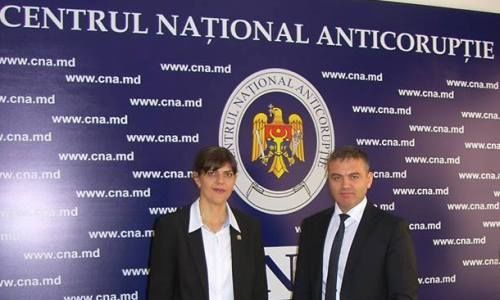 Șeful CNA, Viorel Chetraru și cea a DNA, Laura Codruță-Kovesi. Foto: Global Look