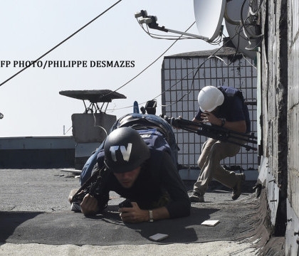 15 septembrie 2014. In vestul Ucrainei au inceput o serie de exercitii militare la care participa si forte americane, in vreme ce in estul tarii continua confruntarile intre fortele guvernamentale si separatistii pro-rusi.
