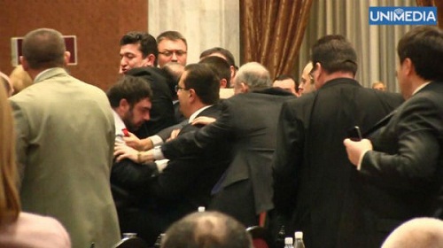 Заседание парламента от 24 декабря 2013 года - очередная драка. Фото: Unimedia