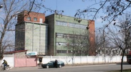 Беендерский завод по производству пива и безалкогольных напитков захвачен.