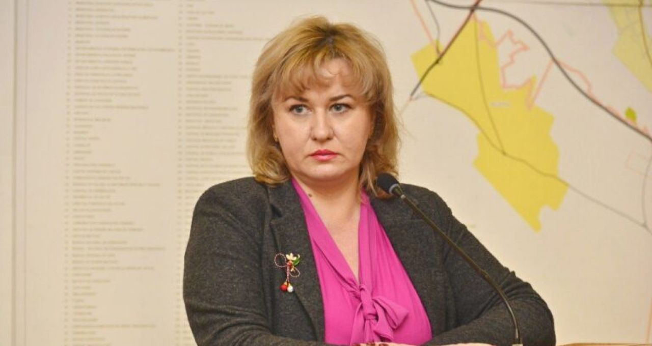 Бучарски уволена с поста главы Управления соцпомощи и здравоохранения.