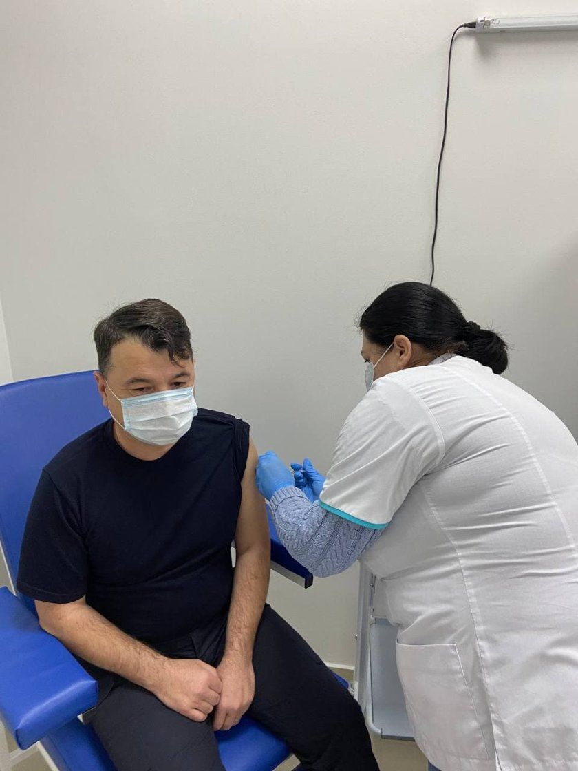 Василой получил третью дозу вакцины: Чувствую себя хорошо.
