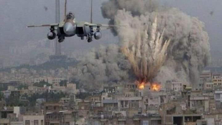 Avioane israeliene au atacat obiective ale Hamas în Fâşia Gaza. 