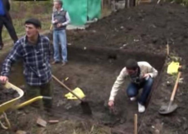 Un bărbat din satul Vorniceni, raionul Strășeni, a dat peste un sit arheologic în timp ce își construia un veceu în curtea casei.