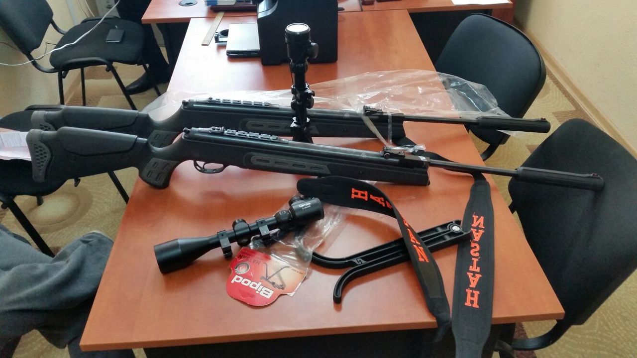 Таможенники пресекли попытки провоза пневматических винтовок.