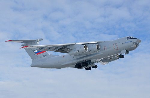 Ранее воздушное пространство для российских самолетов с гуманитарной помощью закрыли Болгария и Греция.