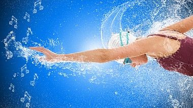 Piscină la -10 grade: Iubitorii de înot petrec ore în şir