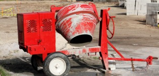 O fetiţă de 3 ani a murit, după ce a căzut într-un mixer de ciment. 