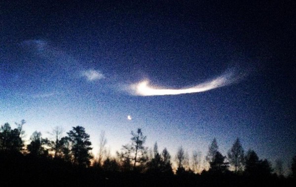 Необычное явление в небе на Дальнем Востоке России. Фото: Соцсети.