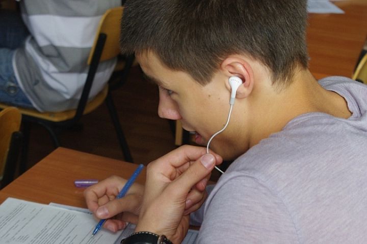 Ученики принесли с собой запрещенные предметы.