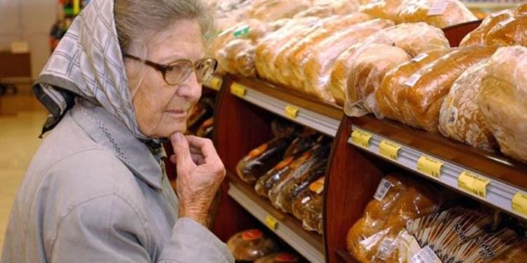 Продукты подорожали в первый месяц года на 1,2%, непродовольственные товары - на 0,2%, а услуги - на 0,4%.