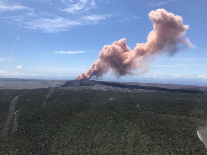 Гавайи: у вулкана Килауэа произошло землетрясение магнитудой 6.9. Фото: AP