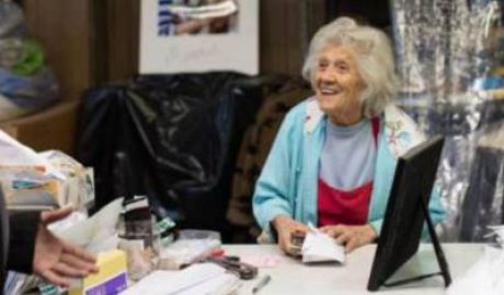 O bătrână de 100 de ani din New York refuză să iasă la pensie. Foto: reporterntv.ro