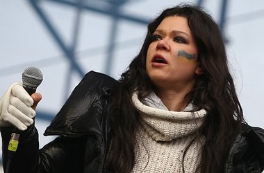 Украинская певица Руслана Лыжичко практически поселилась на Майдане Независимости в Киеве.