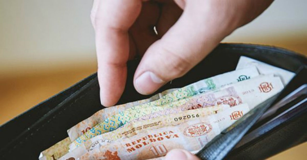 Inflația reduce creșterea salariilor în Moldova: Majorarea reală, doar 2%.