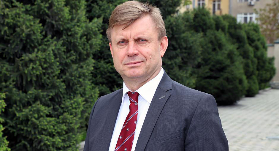 Посол Молдовы в Киеве Валериу Киверь осудил обстрел города Винница.
