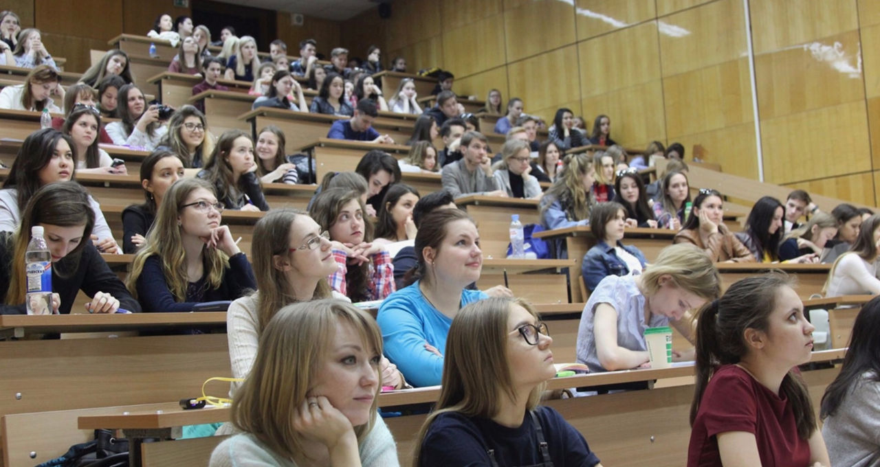 Curtea de Conturi: Ministerul Educației are diferite rapoarte privind creditele cheltuite.