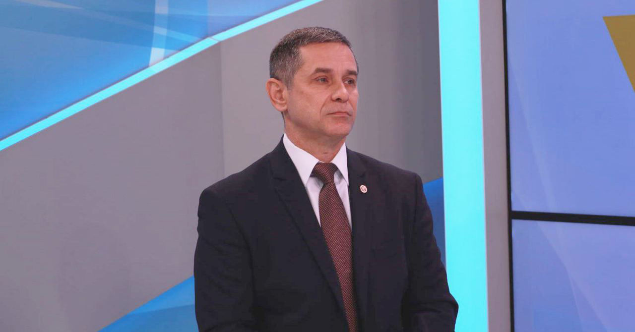 Глава Минобороны Анатолий Носатый.