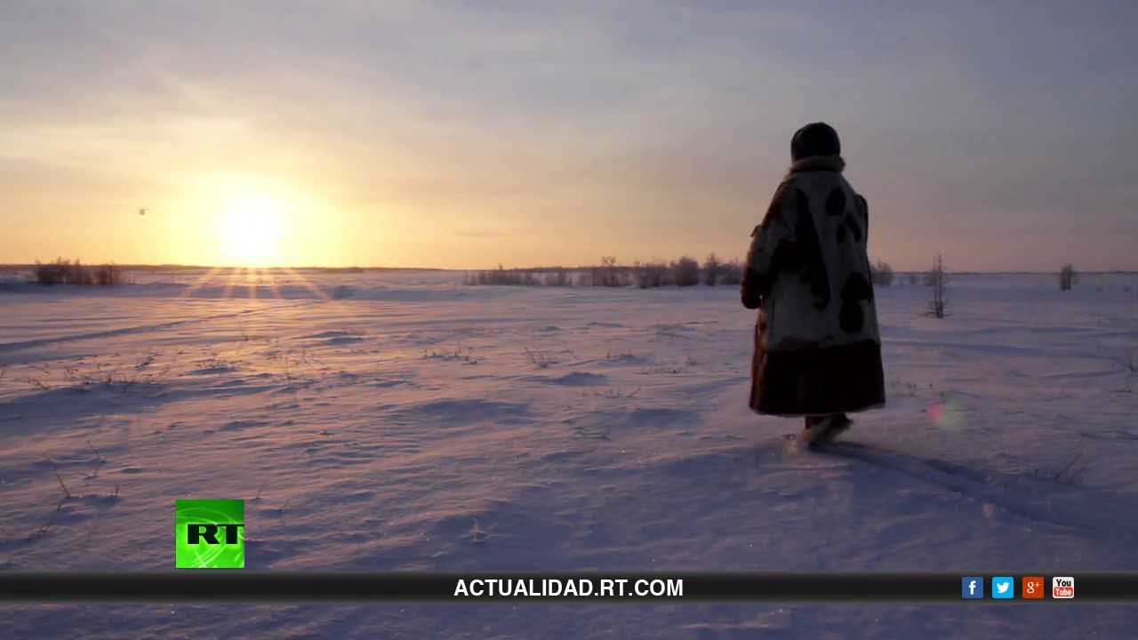 Vasta întindere de gheaţă a calotei arctice pe care Moscova o râvneşte ar putea scoate la iveală bogăţii imense odată ce stratul de gheaţă se va topi.