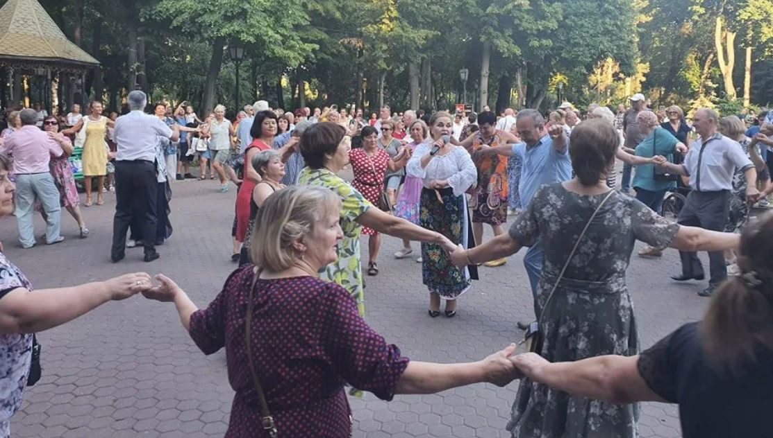 В День независимости будут чествовать 70 пар-долгожителей.