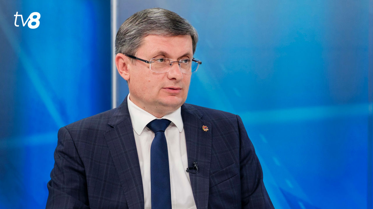 Гросу о людях времен Плахотнюка на должностях: Не могут быть уволены.