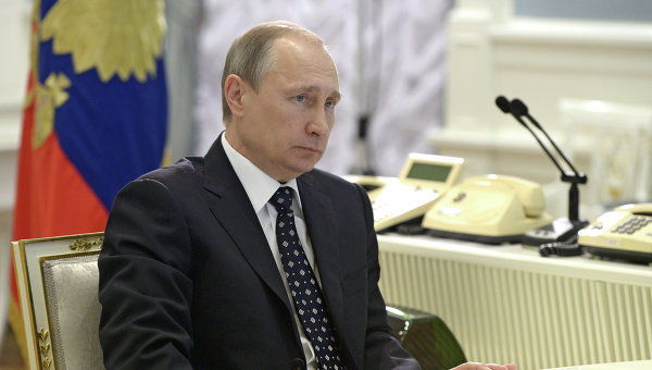 Представитель министерства финансов США называет президента России "олицетворением коррупции".