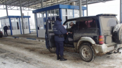 С поддельными документами попались 15 молдаван и лишь три иностранца.