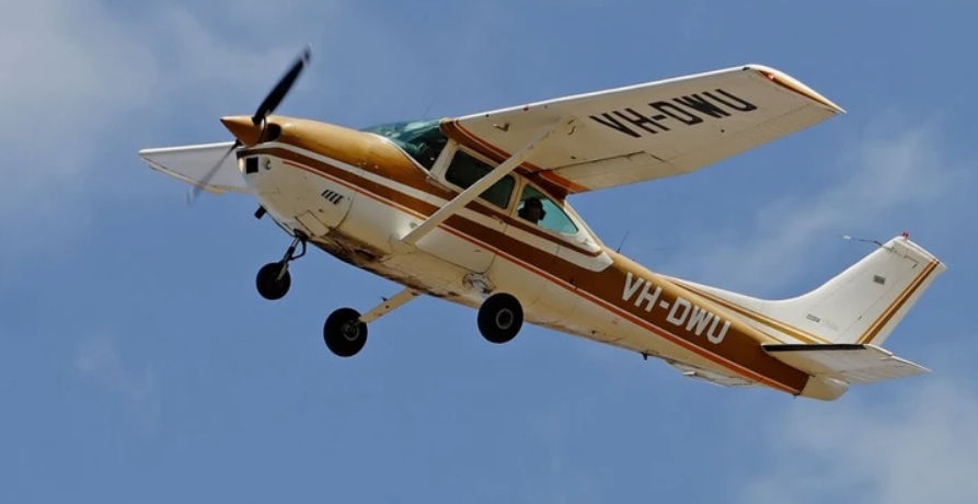 Un avion s-a prăbușit în SUA: Patru persoane au decedat.
