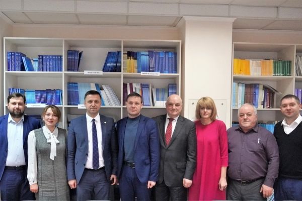 Дорин Чимил встретился с главой ЦИК Гагаузии.