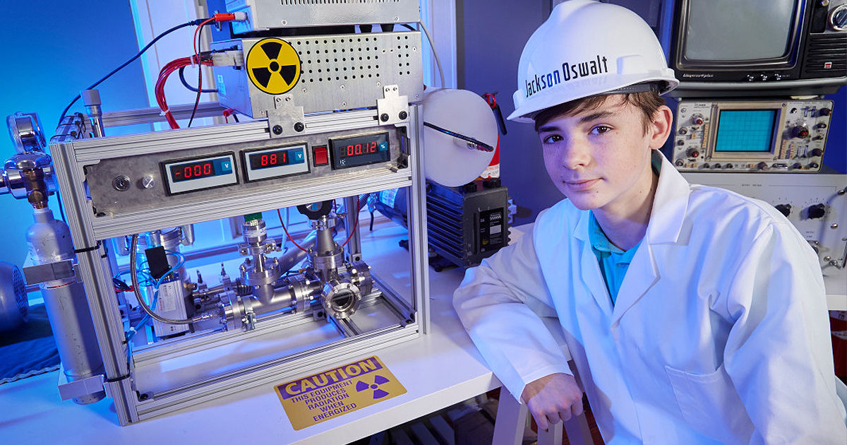 Un adolescent a reușit să realizeze fuziune nucleară în propria casă cu ajutorul unor echipamente de pe eBay.