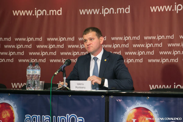 Бывший кандидат от Блока ACUM на парламентских выборах Валериу Мунтяну.