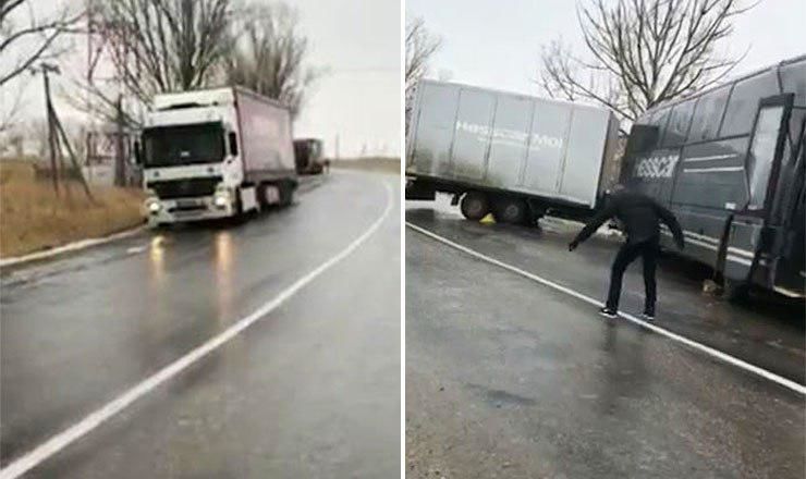 Гололед парализовал движение у таможни в Кагуле.