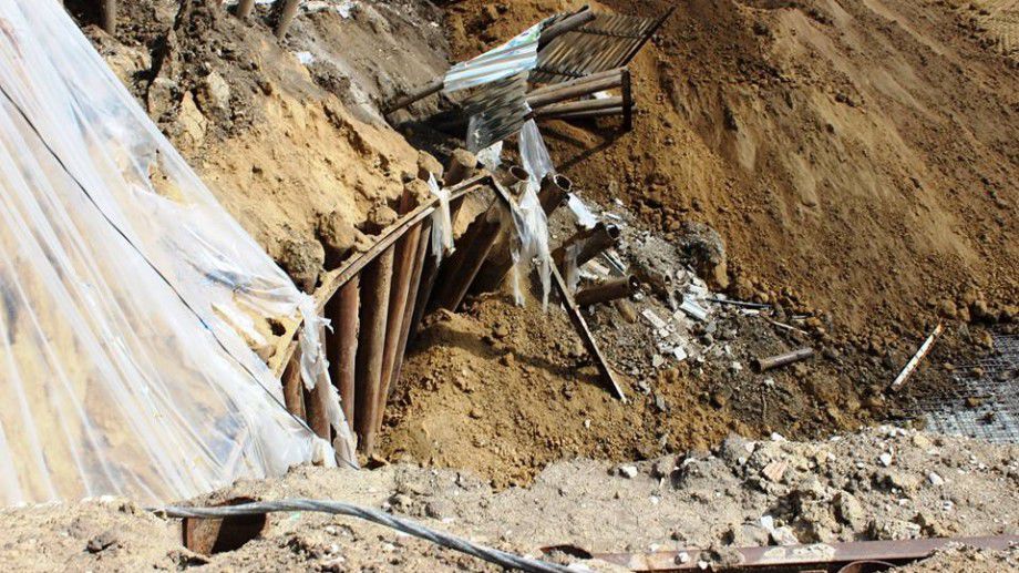 Antreprenorul a fost somat să înlăture pericolul producerii în continuare a alunecărilor de pământ. Foto: diez.md