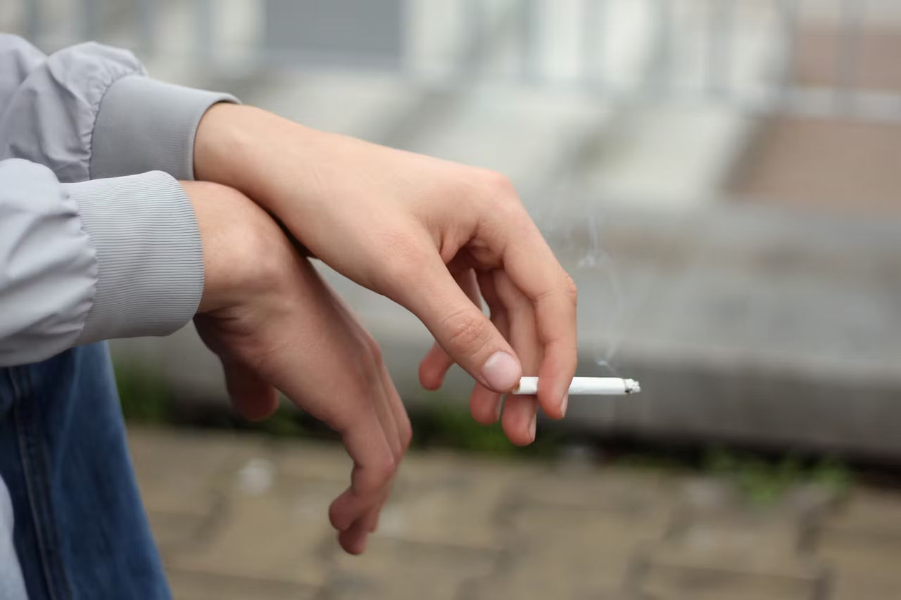 Парламент Британии запретил продажу сигарет родившимся 1 января 2009 года или позже.