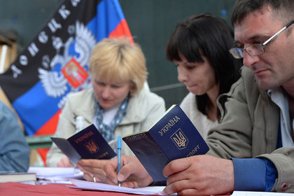 Указ об упрощении выдачи российских паспортов жителям ДНР и ЛНР был подписан Владимиром Путиным 24 апреля.