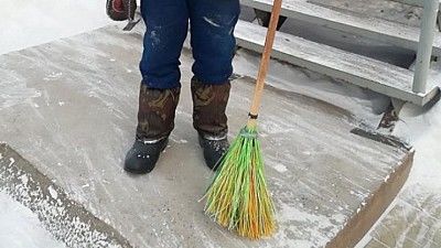 Sute de angajați vor curăța toate străzile și curțile din Capitală