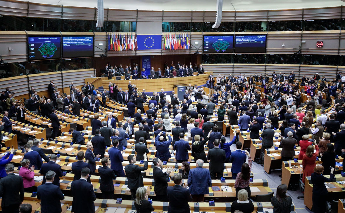 Европарламент поддержал ликвидацию ХАМАС и гумпомощь палестинцам.