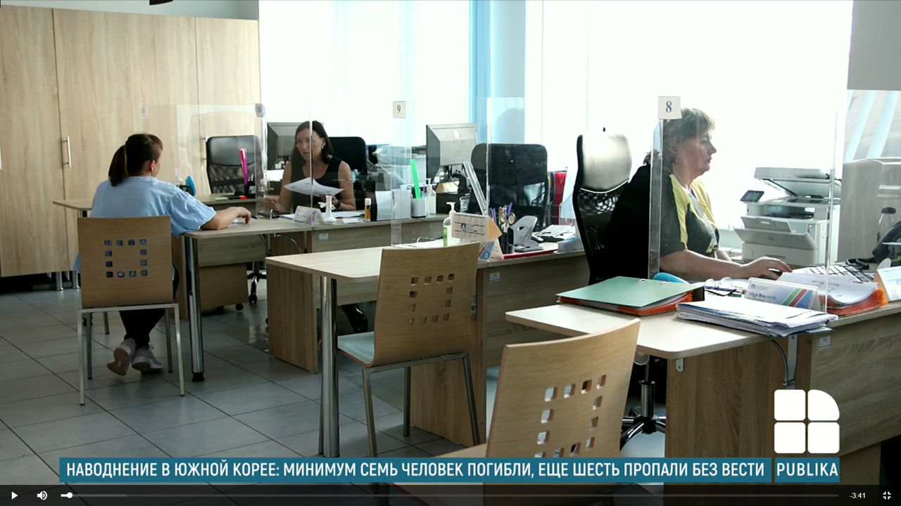 Ежедневно в среднем 5 украинцев официально устраиваются на работу в РМ.