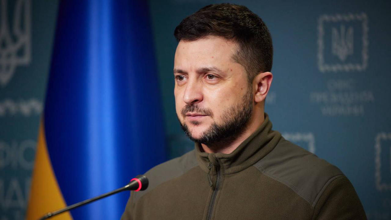 Зеленский подписал закон о запрете пророссийских политических партий.