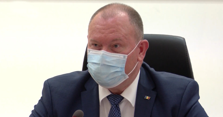 Врио премьер-министра Аурелиу Чокой. 