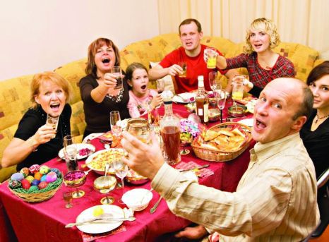Aproape jumatate dintre repondentii care au participat la sondaj au spus ca vor pleca de Paste la tara.