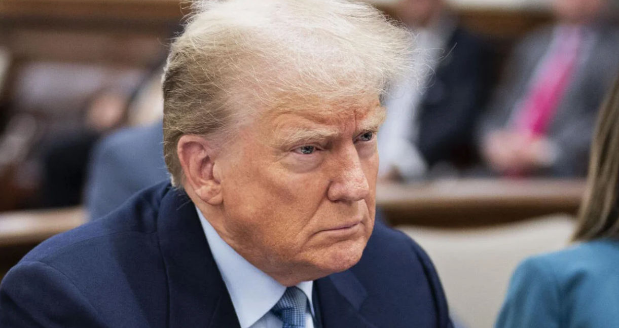 Приговор Трампу по делу о порноактрисе вынесут после выборов.
