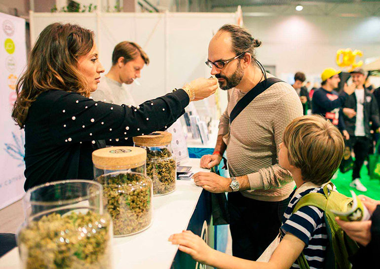 В Праге пройдет фестиваль конопли Cannafest 2025.