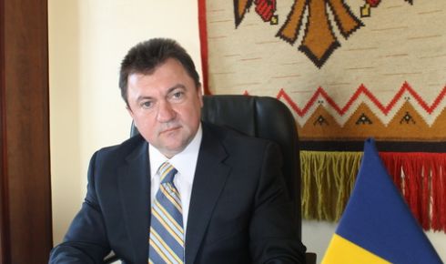 Pentru Aurel Băieşu au votat deputaţii din fosta Alianţă, iar comuniştii au părăsit sala de şedinţe.