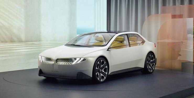 BMW представили концепт-кар Vision Neue Klasse.